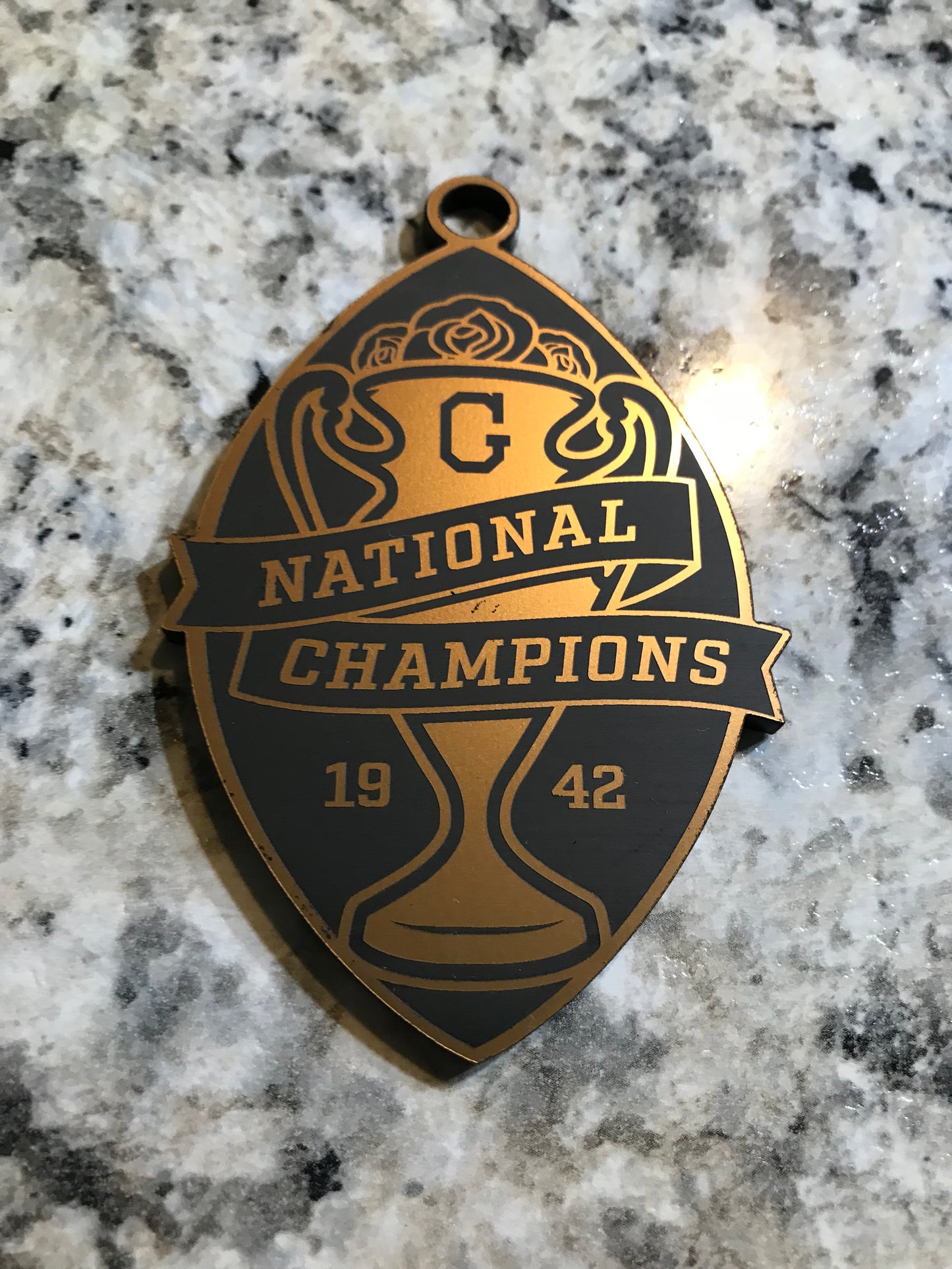 UGA 1942 National Champions Logo Ornament 3 1/4"x 2"