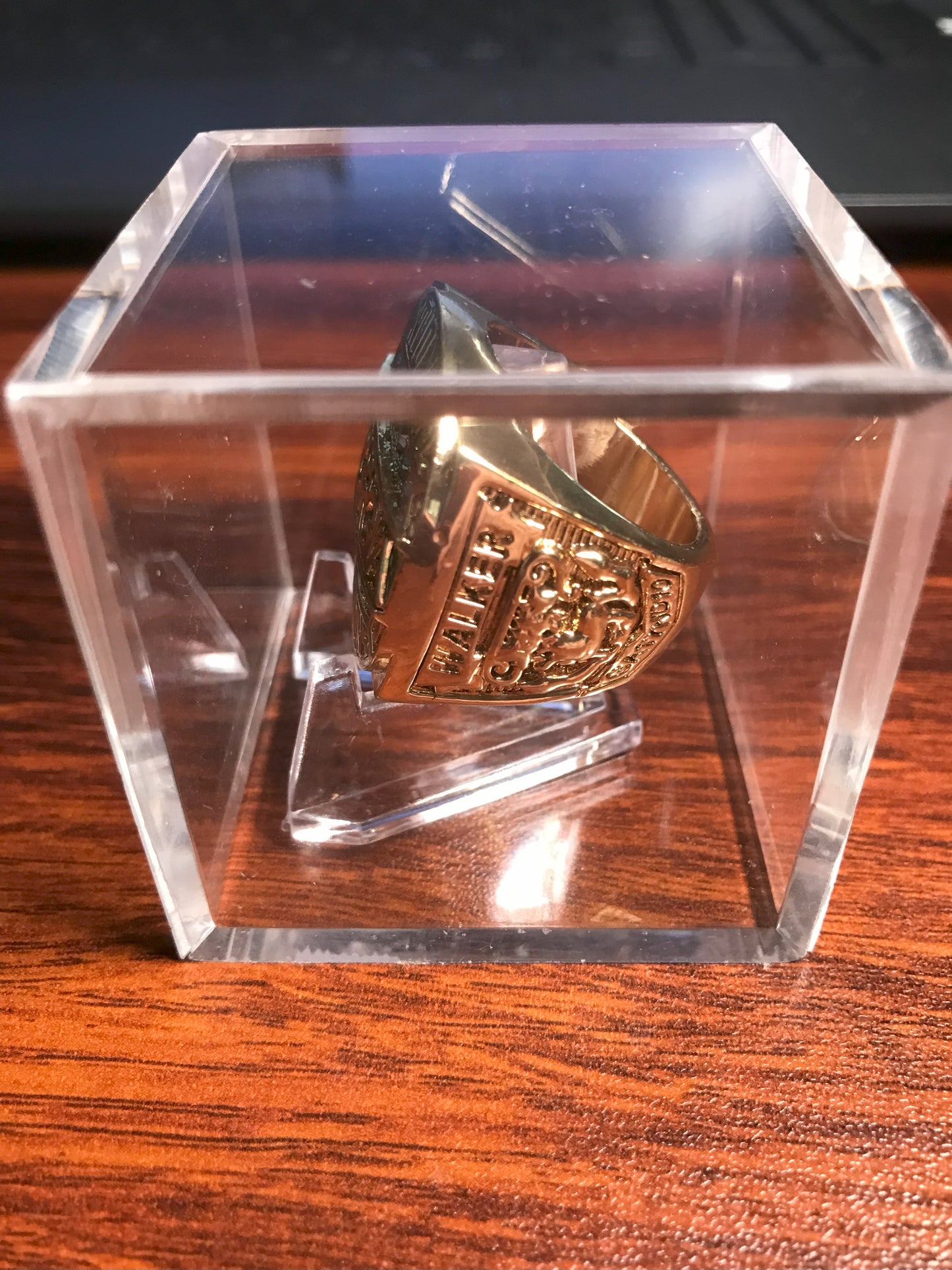 Ring - UGA 1980 Herschel Walker National Championship Replica Ring w/display box