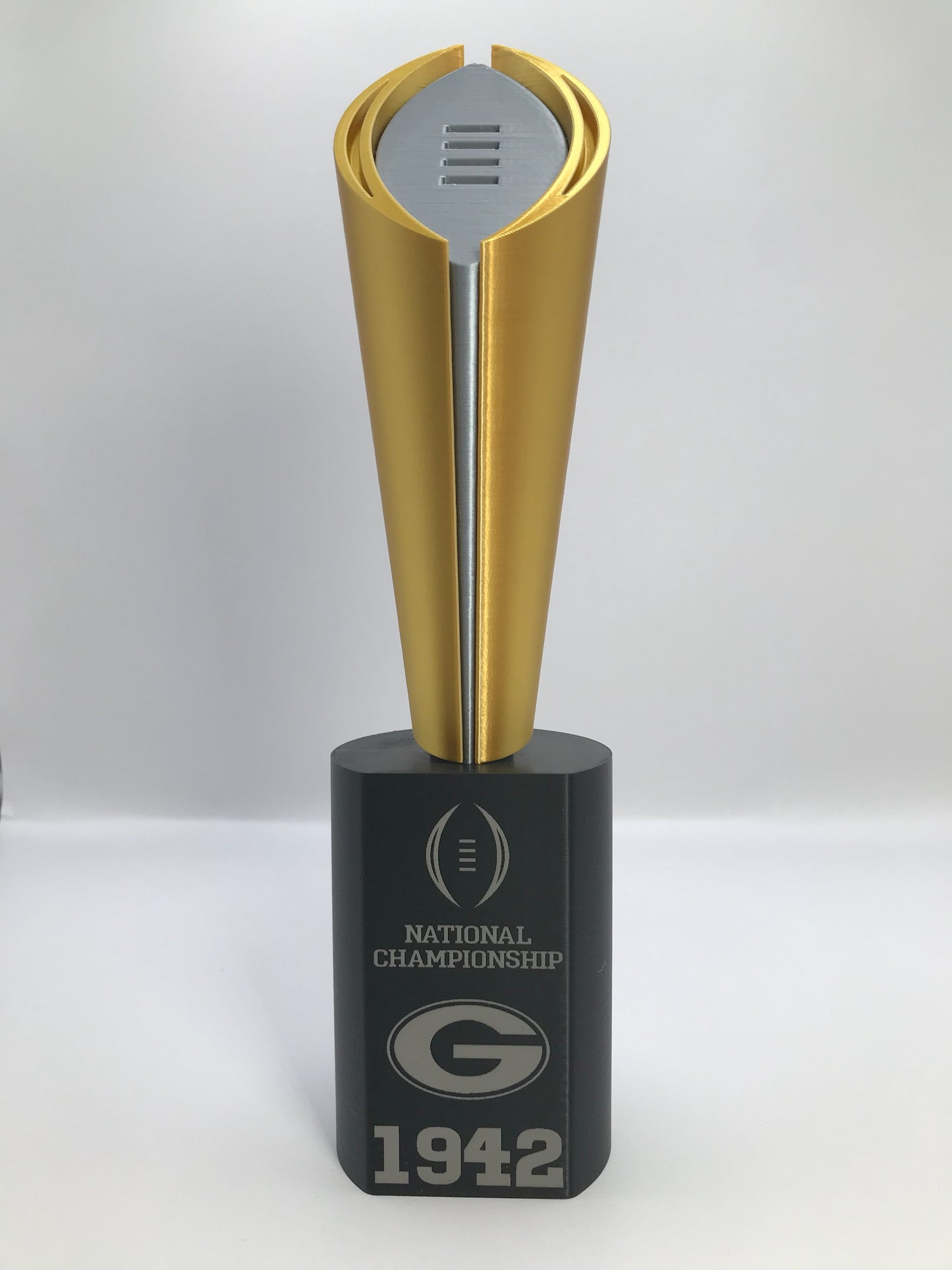UGA 1942 10" National Championship Trophy laser engraved