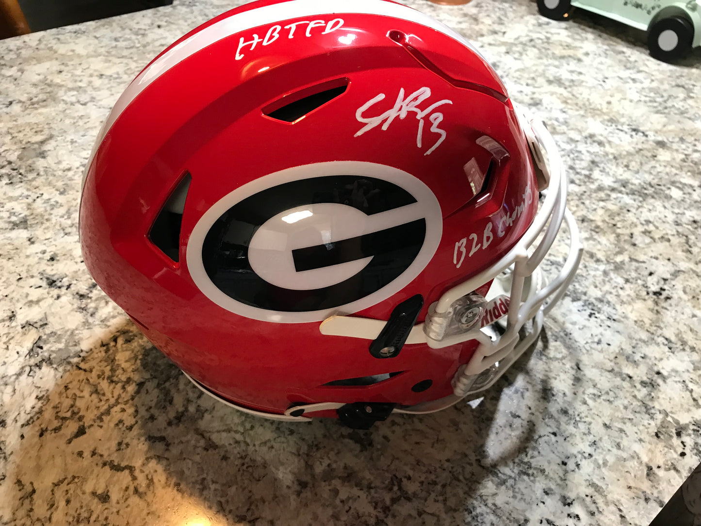 Stetson Bennett signed Full size Riddell Speedflex helmet - UGA