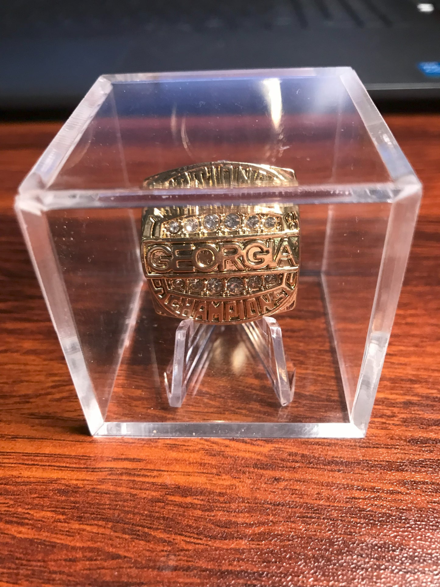 Ring - UGA 1980 Herschel Walker National Championship Replica Ring w/display box