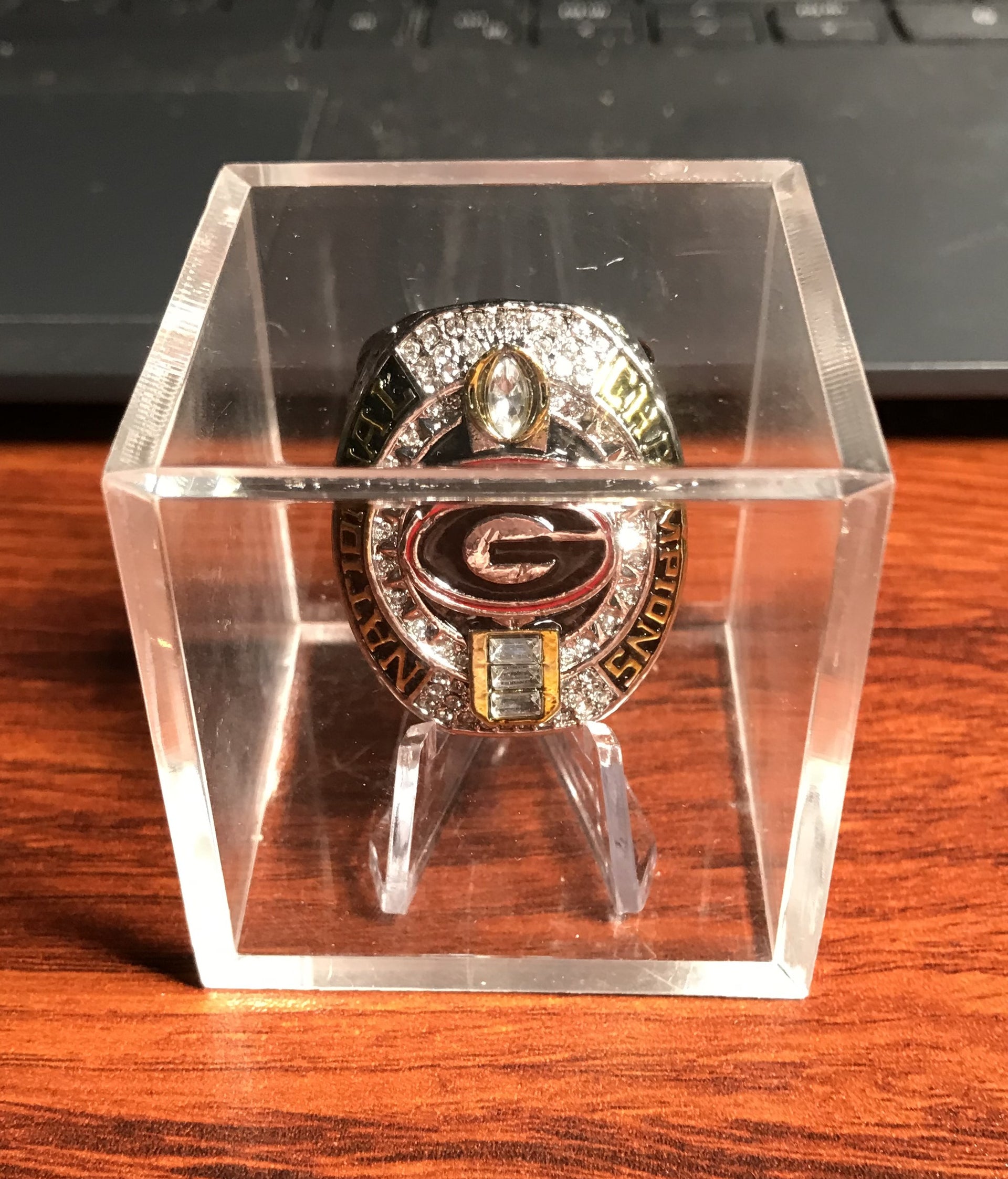 UGA 2021 Stetson Bennett Replica National Championship Ring w/display –  Sports Collectibles Plus